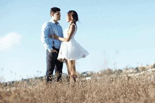 How to pursue a girl without being able to chat?