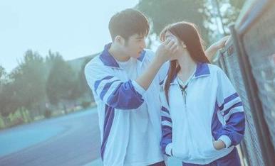 Is sincerity important in a relationship between men and women? Sincere interaction is the foundation of an intimate relationship.