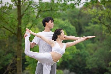 What is the difference between affection and liking? Intimacy and fleeting novelty